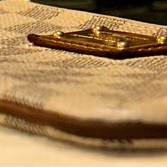 Louis Vuitton POCHETTE MILL \ DAM. AZ, Mi A / white - Picture 2 of 16